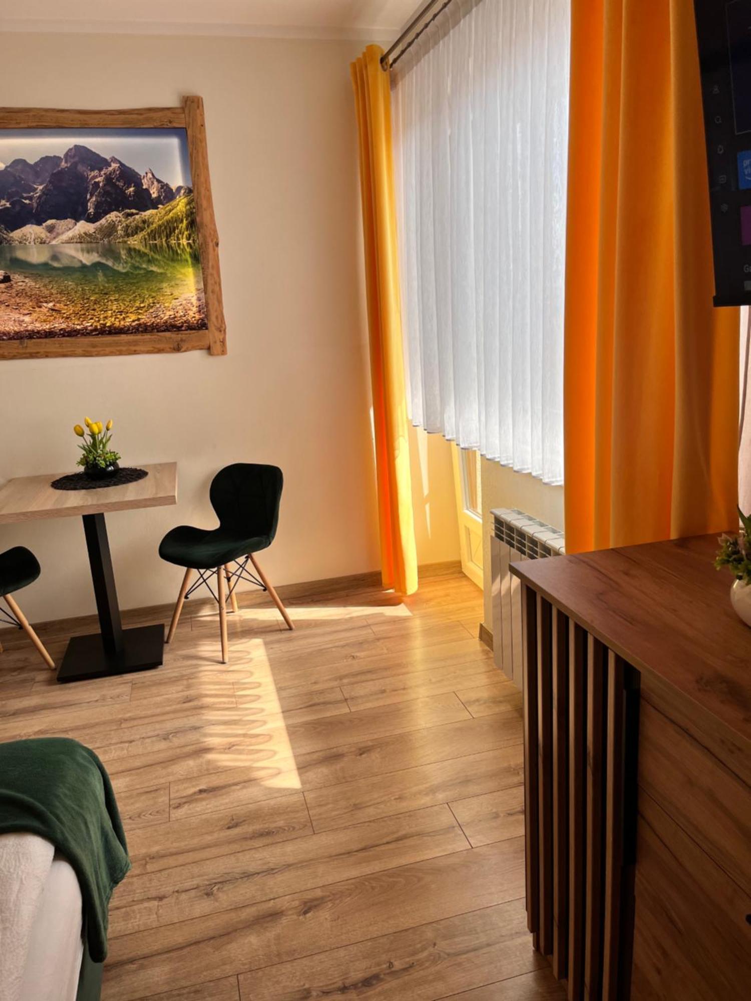 Widokowy Apartament - Pokoje Goscinne Banska Wyzna Exterior photo