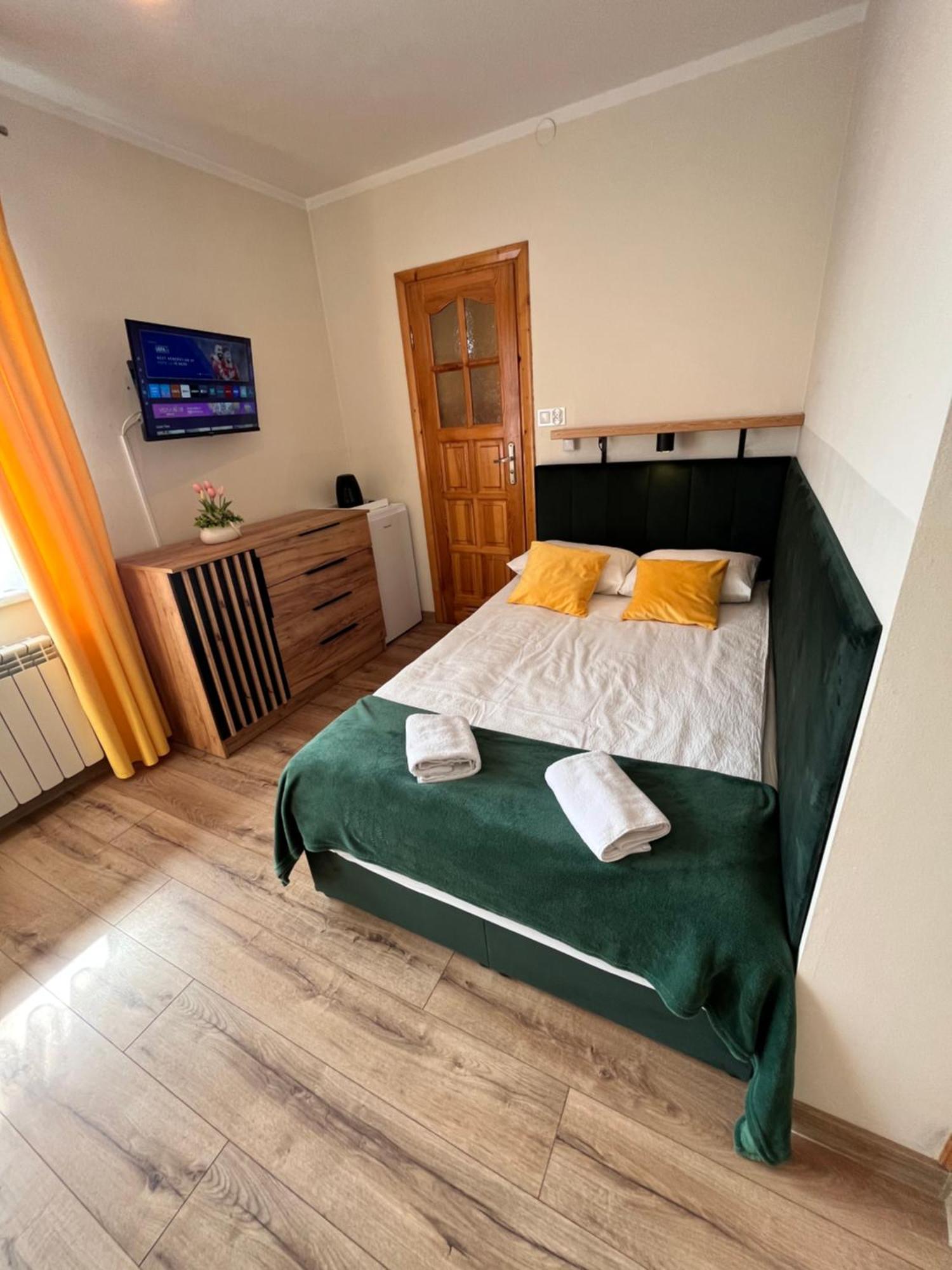 Widokowy Apartament - Pokoje Goscinne Banska Wyzna Exterior photo